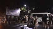 Policías de la CDMX y agentes del INM desalojan a migrantes de la Plaza Giordano Bruno