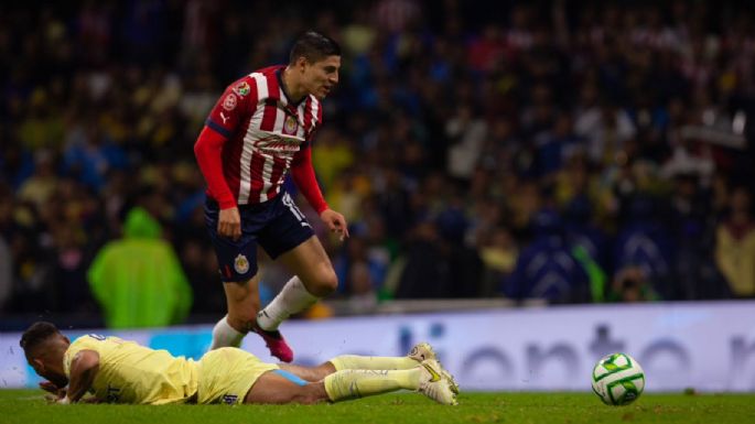 Chivas elimina al América en el Azteca; enfrentará a Tigres en la final