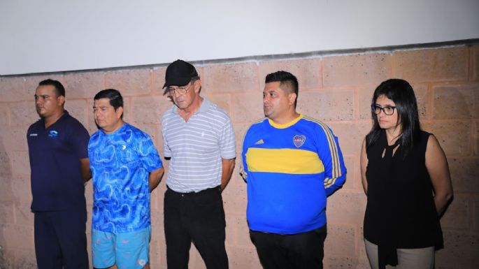 Policía detiene al presidente del equipo salvadoreño de fútbol por estampida que dejó 12 muertos