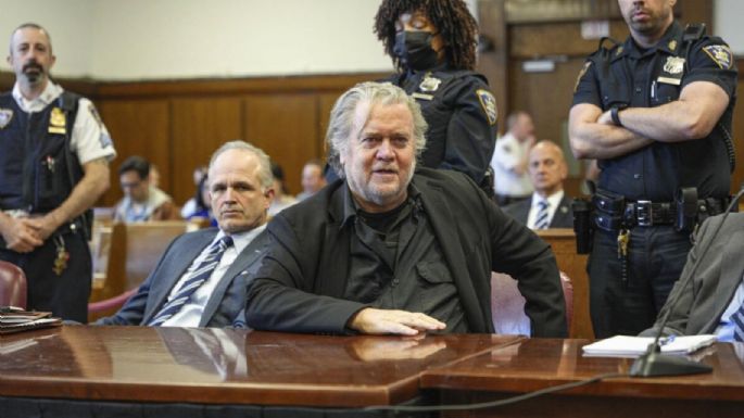 Fijan juicio a Steve Bannon por plan fraudulento para construir muro en la frontera EU-México