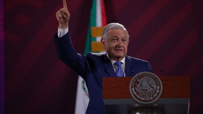 Congreso de Perú declara a AMLO "persona non grata"