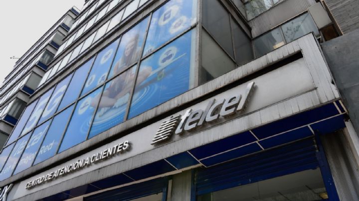 Reportan caída en los servicios de Telcel y Telmex