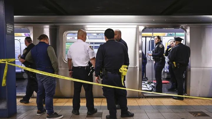 Veterano de Marina estrangula a un hombre en el Metro de Nueva York