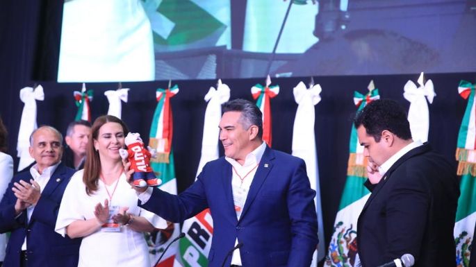 El PRI extiende mandato de “Alito” Moreno y Carolina Viggiano hasta el 2024