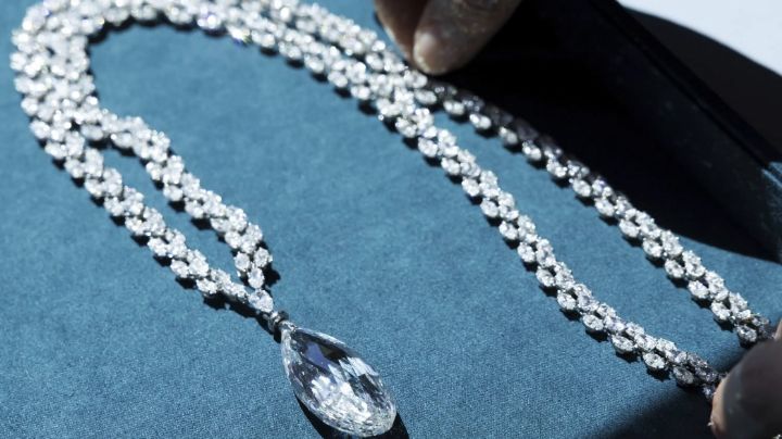 Critican a Christie's por subasta de joyas de la época nazi