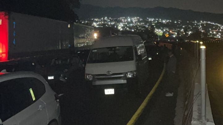 Diez horas duró el bloqueo de la autopista México-Puebla