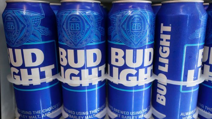 Modelo rebasa a Bud Light como la cerveza más vendida en EU