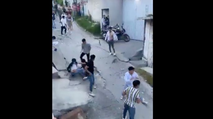 Trifulca entre supuestos estudiantes ebrios deja dos lesionados en Almoloya de Juárez (Video)