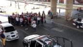 Bloquean la Avenida Central de Ecatepec por falta de agua; el gobierno culpa a Eruviel Ávila