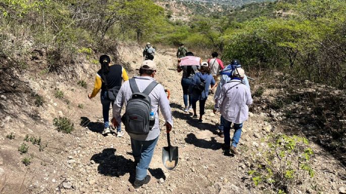 Hallan 8 cuerpos y 70 restos óseos en jornada de búsqueda en Tlapa, Guerrero