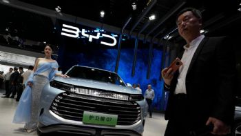 BYD reduce los precios de sus vehículos eléctricos inteligentes y desafía a Tesla