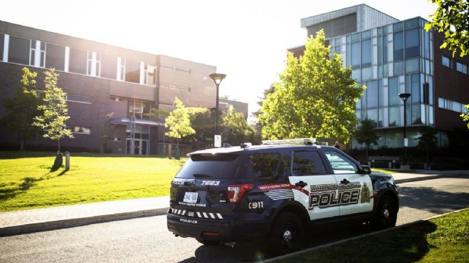 Dos alumnas y un profesor fueron apuñalados en una universidad de Canadá