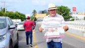 Hermano de AMLO reparte propaganda a favor de Claudia Sheinbaum en calles de Tabasco