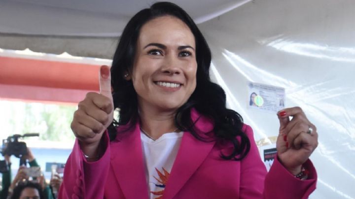 Por “primera vez” se elegirá a una mujer como gobernadora del Edomex: Alejandra del Moral al votar (Video)