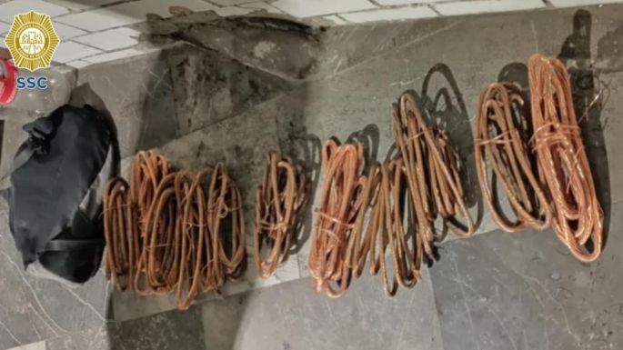 Detienen a trabajador que intentaba robar 10 kilos de cable en estación Zaragoza del Metro