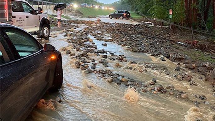 Inundaciones en estado de NY dejan al menos una mujer muerta