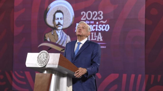 Televisa “la trae contra Adán”: AMLO