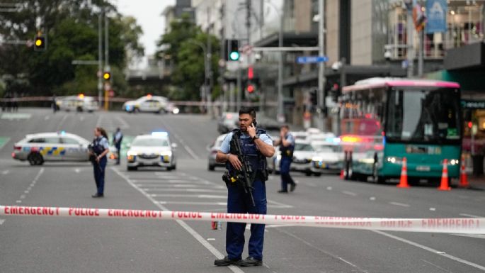 Hombre armado mata a dos personas en Nueva Zelanda antes del arranque del Mundial Femenino de futbol