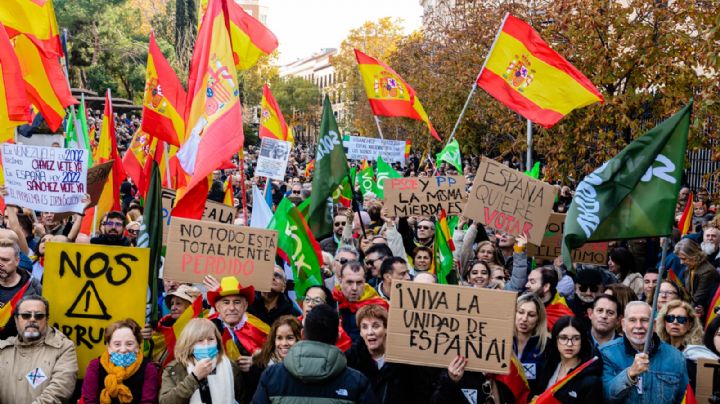 Vox o Sumar, la tercera fuerza que definirá el nuevo gobierno español