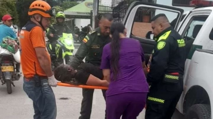 Autobús con migrantes cae a un barranco en Colombia; hay 10 muertos y 25 heridos