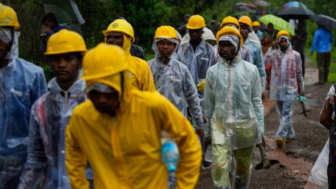 Hay 27 muertos por un alud en el oeste de la India