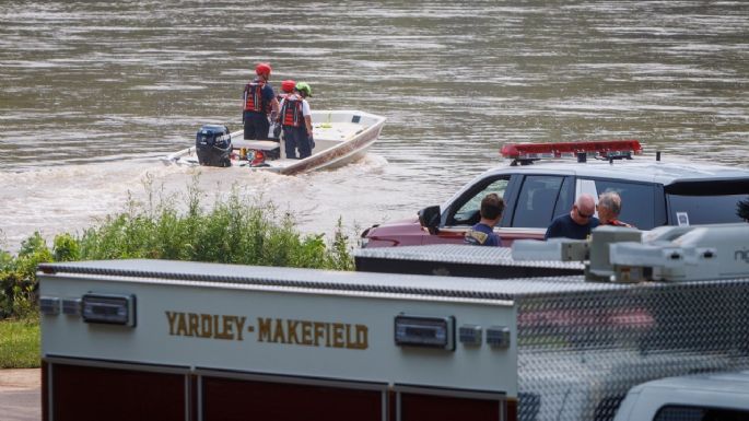 Buscan a bebé arrastrado por inundaciones hace una semana