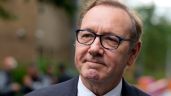 Termina sin veredicto primer día de deliberaciones en juicio contra Kevin Spacey por agresión sexual