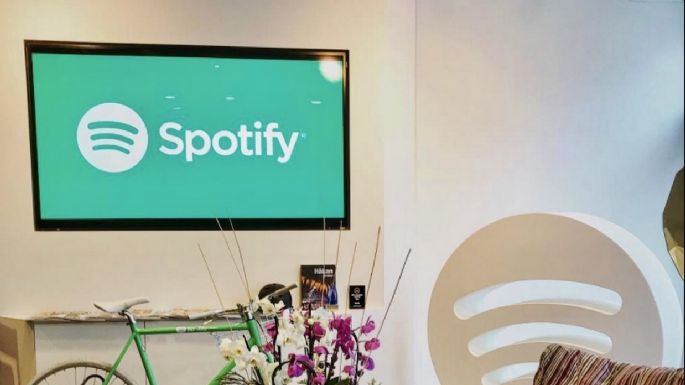 Comisión Europea evalúa sancionar a Apple por competencia desleal hacia Spotify