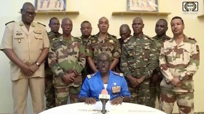 Macron condena el golpe militar en Níger y exige la liberación del presidente Bazoum