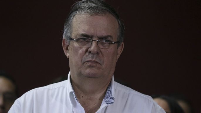 Ebrard acusa "gran desorden" en el levantamiento de encuestas de Morena