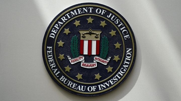 FBI debería limitar uso de datos de espionaje a extranjeros