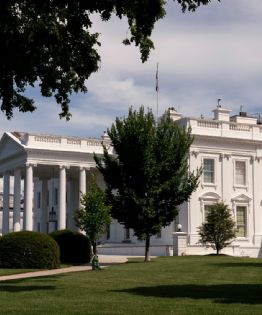 La Casa Blanca prohíbe a su personal apostar sobre el desarrollo de la guerra con Irán