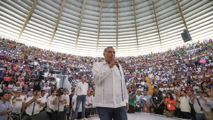 “El que me presume es él (AMLO), yo sólo me dejo querer”: Adán Augusto López