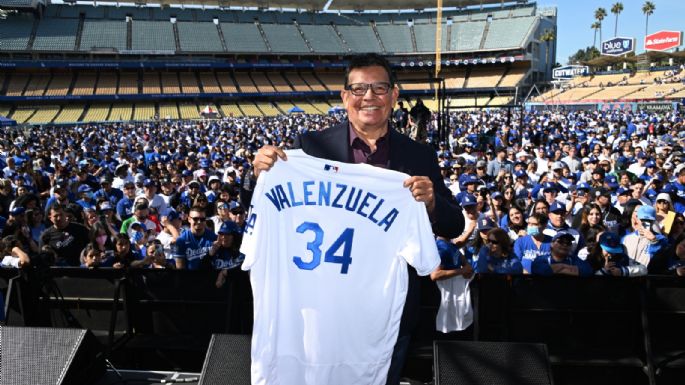 Los Dodgers de Los Ángeles retiraron el número 34 del “Toro” Fernando Valenzuela