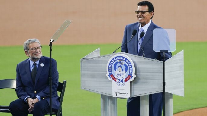 Los Dodgers de Los Ángeles retiraron el número 34 del “Toro” Fernando Valenzuela