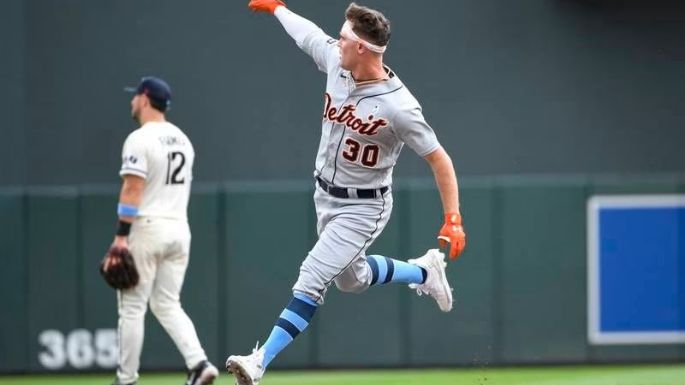 Con dos cuadrangulares de Carpenter, Tigres de Detroit derrotan 6-4 a Medias Rojas de Boston