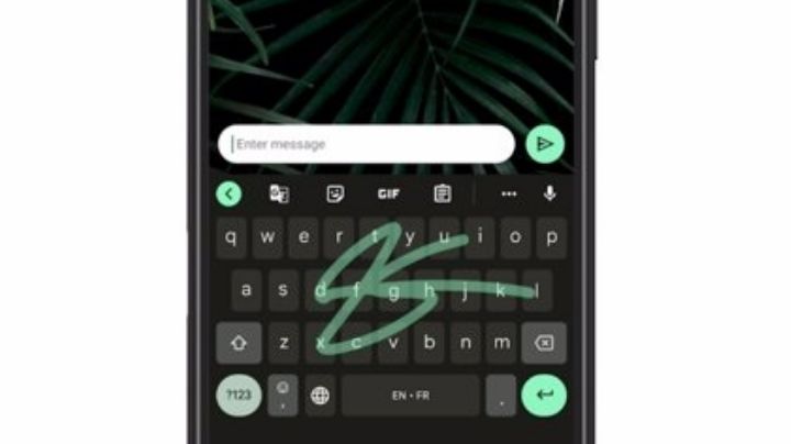 La última actualización de Gboard que prepara Google integra IA para corregir frases con un toque