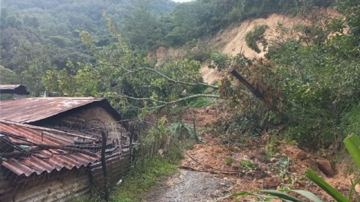 Población incomunicada por las lluvias lanza llamado de auxilio al gobierno de Oaxaca