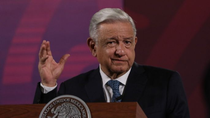 AMLO invita a Biden a ver infraestructura de energía limpia y ruinas mayas