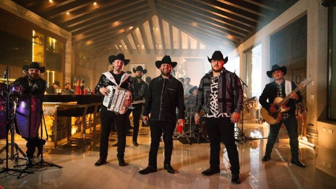 AMLO confirma que Grupo Frontera dará el 15 de septiembre concierto gratis en el Zócalo