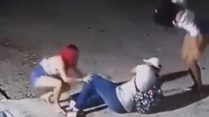 Se hace viral un video que muestra a mujeres fingir estar tomadas para robar a un sujeto