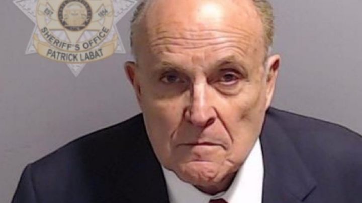Rudy Giuliani se entrega en Atlanta por acusaciones electorales