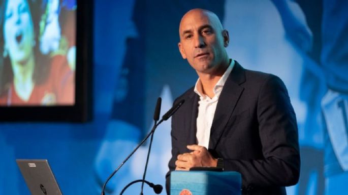 El gobierno de España inicia trámites para cesar a Luis Rubiales