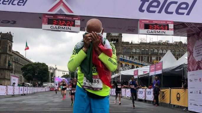 Acusan de hacer trampa al mexicano con más maratones corridos en la CDMX