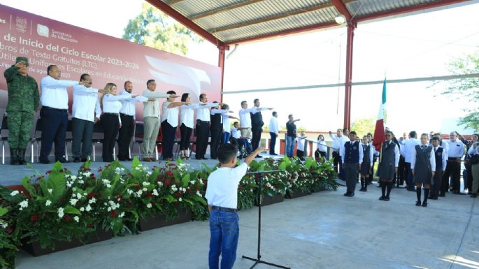 Tamaulipas participa con el presidente López Obrador en ceremonia del nuevo ciclo escolar