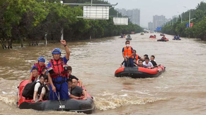 Aguaceros en Beijing provocan inundaciones y baten un récord de al menos 140 años; hay 21 muertos