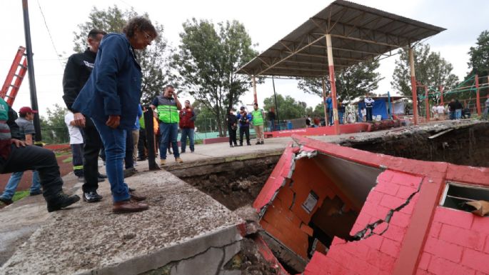 Socavón de ocho metros se “traga” el gimnasio del Deportivo Gertrudis en la GAM