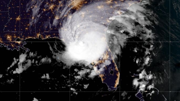 "Idalia" llega a costa oeste de Florida como huracán de categoría 3