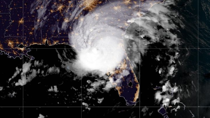 "Idalia" llega a costa oeste de Florida como huracán de categoría 3
