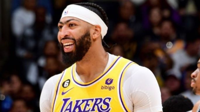 Anthony Davis y Lakers acuerdan extensión de tres años y 186 millones de dólares